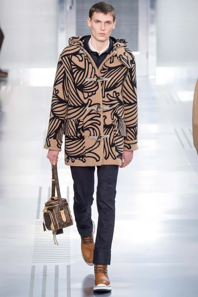 Look 4
